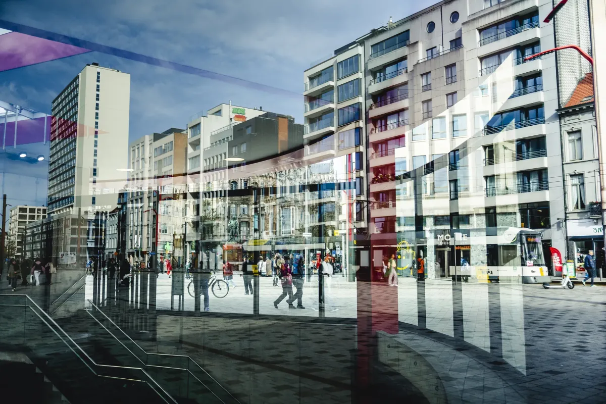 Mensen weerspiegeling